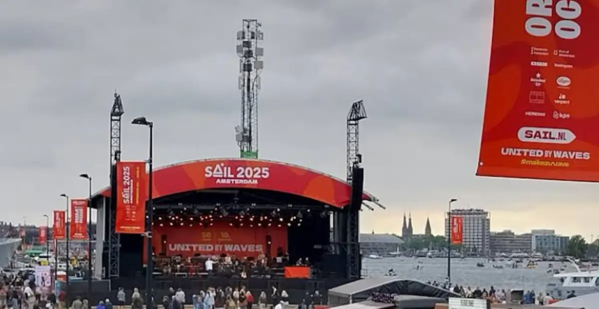 SAIL Amsterdam-exhibitions and performances