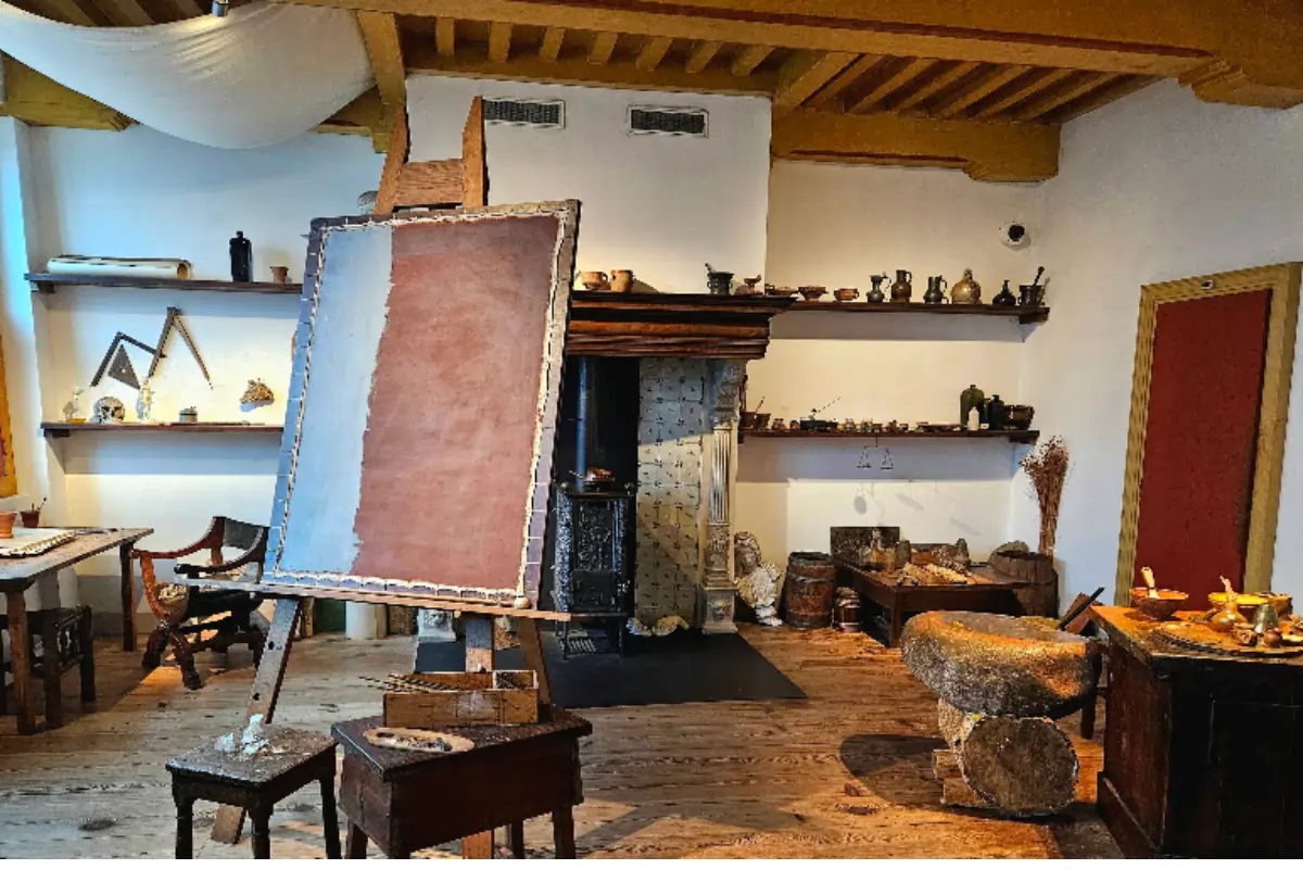 Inside the Rembrandt House Museum Inside the Rembrandt House Museum
