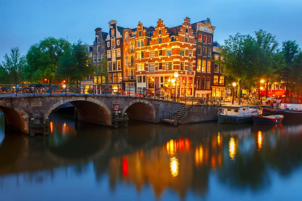 Canal Belt (Grachtengordel) – The Classic Amsterdam Experience