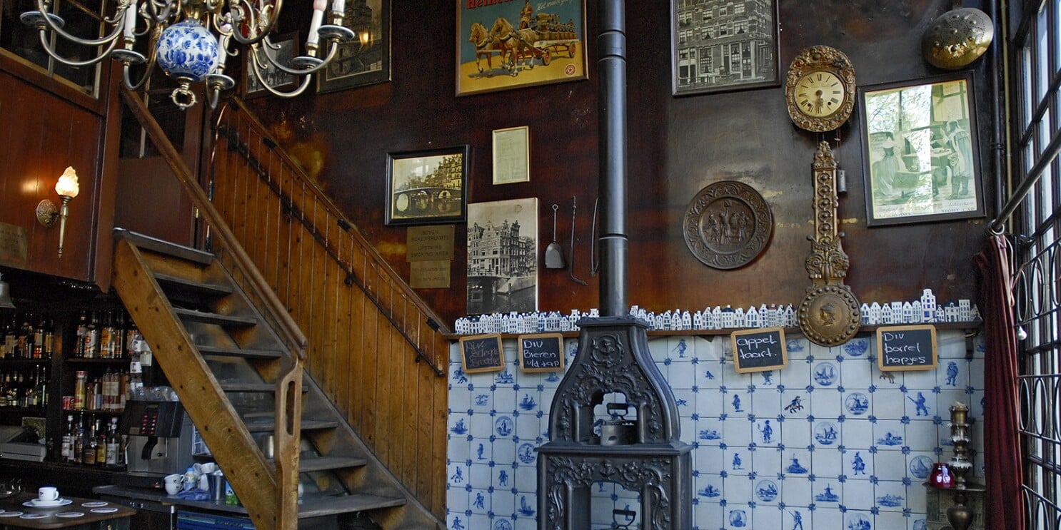 Cafe_Papeneiland_Oldest_Pub_Amsterdam